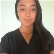 Fonoaudióloga adecúa y entrena la voz en personas trans, cantantes, locutores, etc